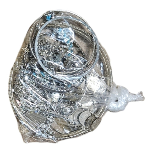 Recyclables Silver-Tone Jewelry with Crystal Stones. - Picture 7 of 7